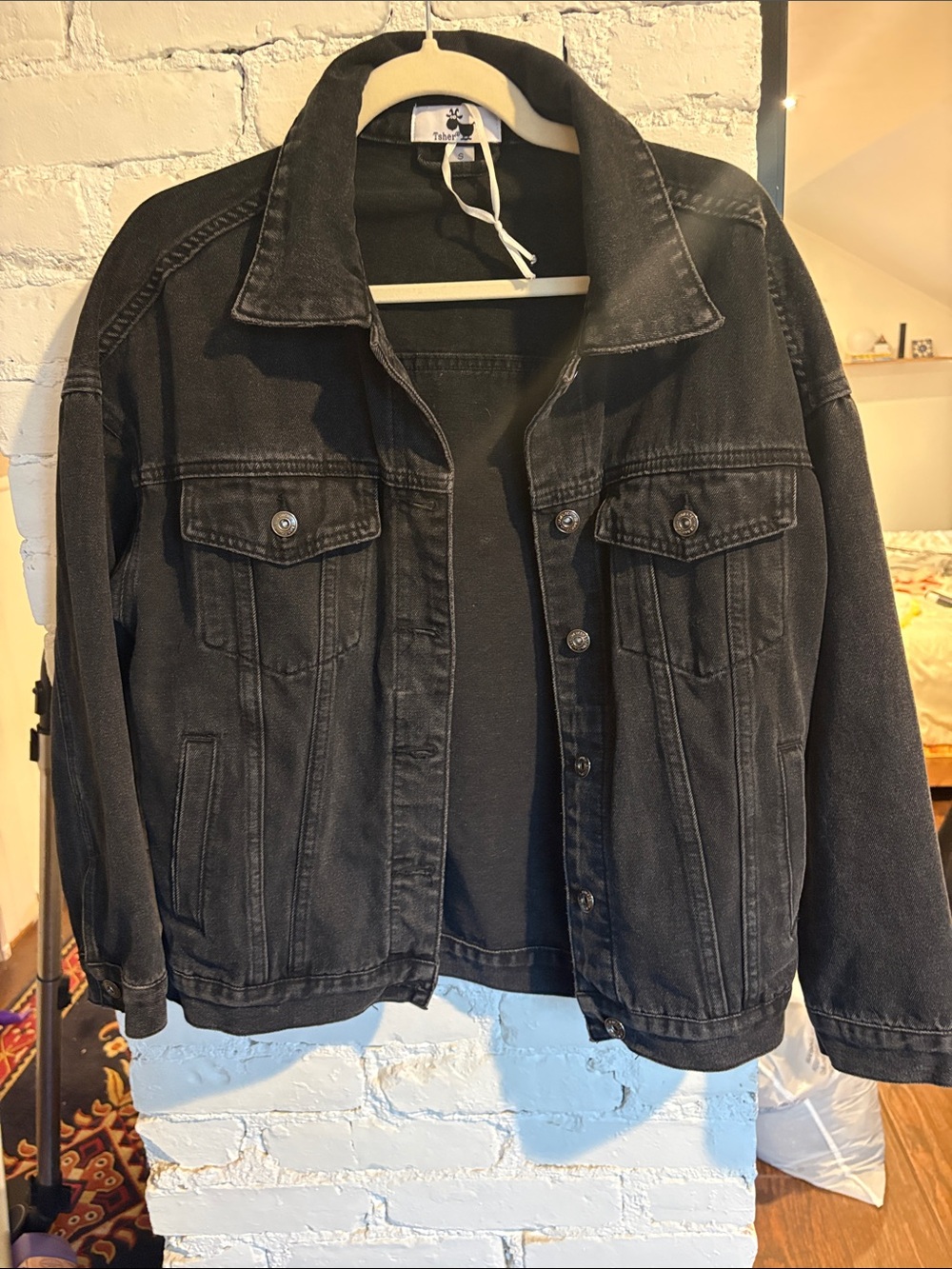 Black Denim Trucker Jacket -tsher